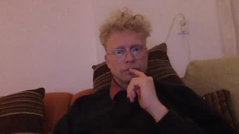 MrE online show from February 21, 7:37 pm