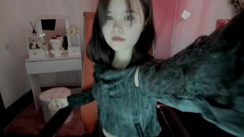 Snapshot of elainebeness chatting on April 15, 1:12 am Your sweet girl online show from April 15, 1:12 am