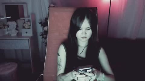 Snapshot of elainebeness chatting on May 5, 7:11 pm Your sweet girl online show from May 5, 7:11 pm