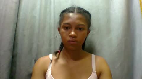 elaliealdy online show from December 17, 4:40 am