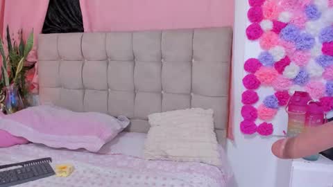 Ela  online show from February 24, 12:09 am