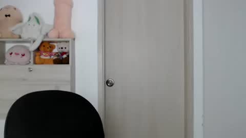 elandor online show from November 26, 7:15 pm