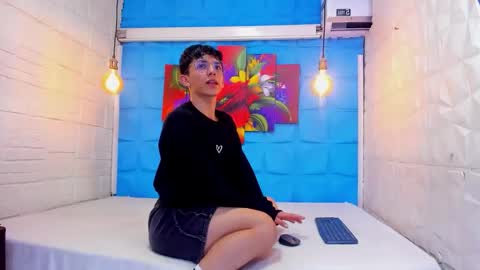 Elan Giralon online show from February 24, 12:19 am