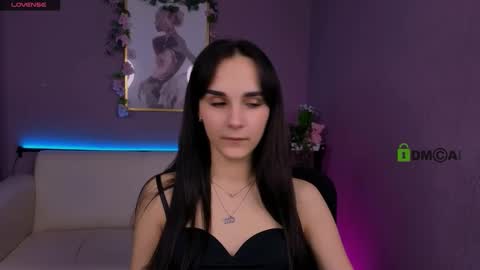 elani online show from March 13, 8:48 pm