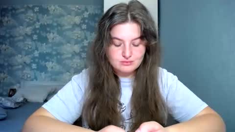 Snapshot of elanis_blair chatting on May 15, 12:01 pm Elanis online show from May 15, 12:01 pm