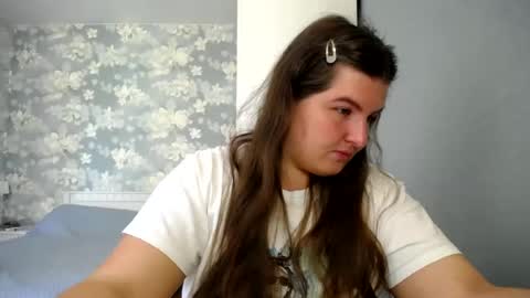 Snapshot of elanis_blair chatting on July 19, 10:08 am Elanis online show from July 19, 10:08 am