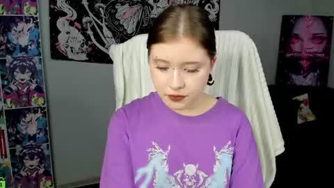 Snapshot of elara_irving chatting on July 12, 3:08 am Elly online show from July 12, 3:08 am