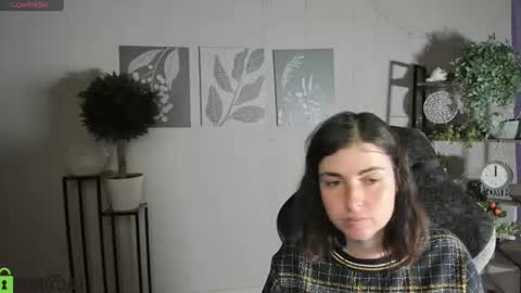 Snapshot of elara_starfall chatting on July 7, 6:47 am Marta online show from July 7, 6:47 am