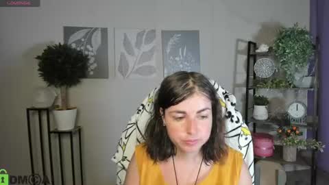 Snapshot of elara_starfall chatting on July 13, 5:10 am Marta online show from July 13, 5:10 am