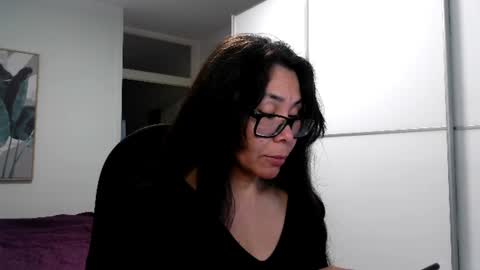 Snapshot of elaramuse_ chatting on July 22, 8:17 am elaramuse_ online show from July 22, 8:17 am