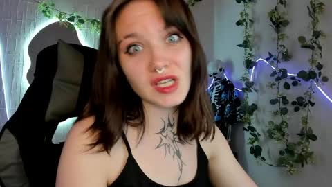 elastikiss online show from May 2, 3:22 am