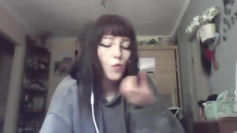 Snapshot of elaynetanton chatting on May 20, 7:25 am Lia online show from May 20, 7:25 am