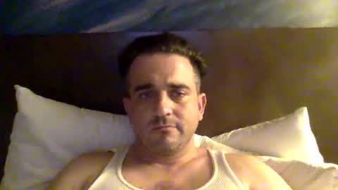 Snapshot of elblueprince chatting on October 2, 2:29 am elblueprince online show from October 2, 2:29 am