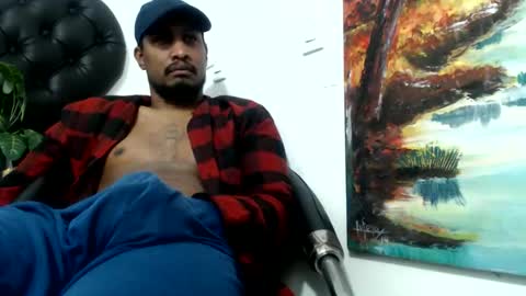 Snapshot of elcaballeroblack chatting on June 11, 5:05 am elcaballeroblack online show from June 11, 5:05 am
