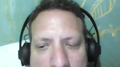 Snapshot of elcamello6 chatting on November 27, 7:10 am elcamello6 online show from November 27, 7:10 am