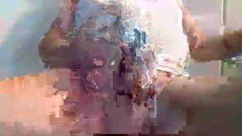 Snapshot of elcatire69 chatting on February 25, 9:53 am elcatire69 online show from February 25, 9:53 am