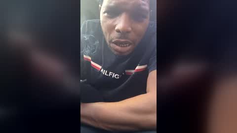 Snapshot of elcocoking37 chatting on June 16, 8:44 pm elcocoking37 online show from June 16, 8:44 pm