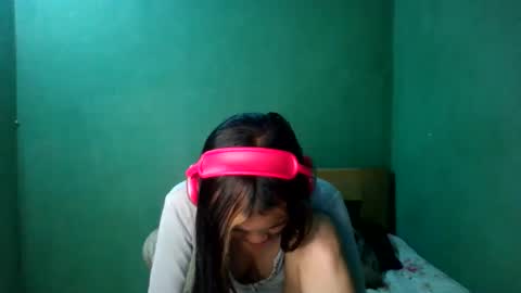 Snapshot of eldie69 chatting on June 10, 4:06 pm eldie69 online show from June 10, 4:06 pm