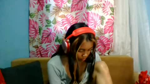 Snapshot of eldie69 chatting on June 14, 4:58 am eldie69 online show from June 14, 4:58 am