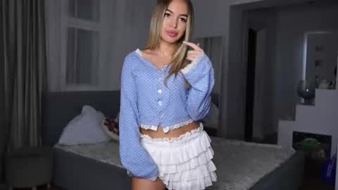 Eleanora online show from March 12, 4:24 pm