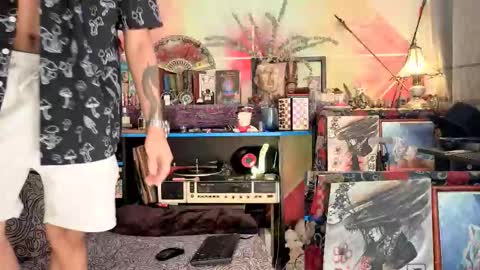 Sir Eleazar online show from December 18, 6:25 pm