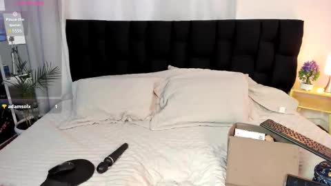 Snapshot of elecktra_sweet chatting on November 19, 7:47 pm Elecktra online show from November 19, 7:47 pm