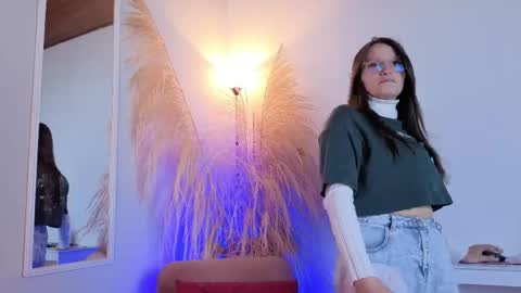 Snapshot of elecktra_sweet chatting on June 8, 7:14 pm Elecktra online show from June 8, 7:14 pm