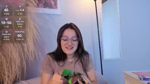 Snapshot of elecktra_sweet chatting on June 12, 7:24 pm Elecktra online show from June 12, 7:24 pm
