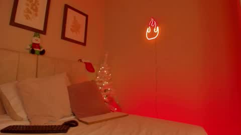 ELECTRA online show from December 5, 4:47 pm