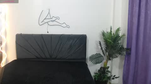 Snapshot of electra_tay chatting on September 29, 3:33 am electra_tay online show from September 29, 3:33 am