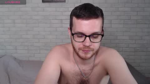 Snapshot of electric_smile chatting on June 3, 2:44 pm Alex online show from June 3, 2:44 pm