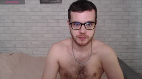 Snapshot of electric_smile chatting on June 22, 7:16 am Alex online show from June 22, 7:16 am