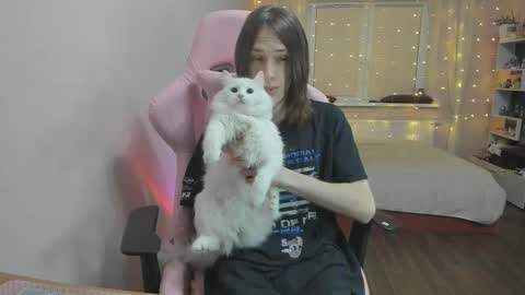 eleganc3 online show from February 2, 6:28 pm