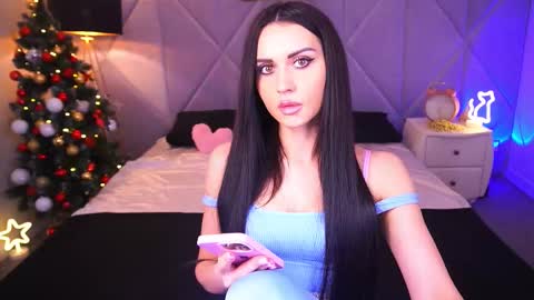 elegant_mysterious online show from December 15, 8:57 pm