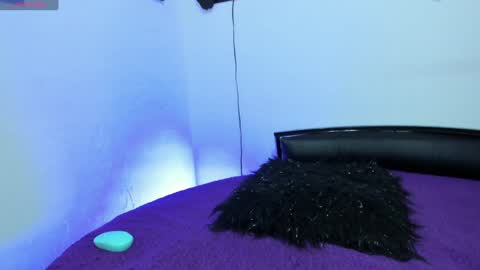 Elena  Derek online show from December 29, 5:12 pm