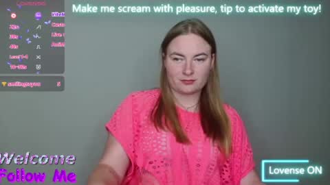 Snapshot of elena_maeer chatting on July 15, 7:19 pm Elena online show from July 15, 7:19 pm