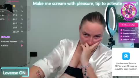 Snapshot of elena_maeer chatting on July 20, 12:51 pm Elena online show from July 20, 12:51 pm