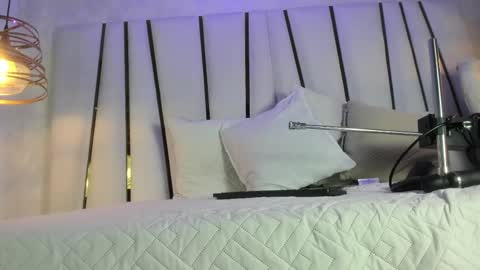Snapshot of elena_mature chatting on June 6, 7:07 pm Elena online show from June 6, 7:07 pm