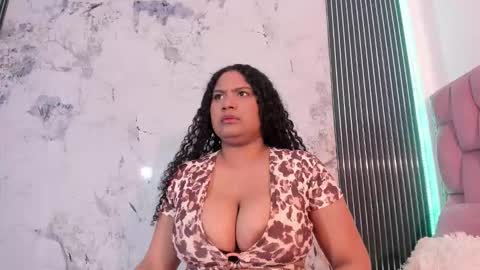 Snapshot of elena_wolff chatting on November 19, 12:05 pm elena_wolff online show from November 19, 12:05 pm