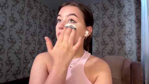 Snapshot of elenacastellani chatting on March 15, 1:17 pm Mia online show from March 15, 1:17 pm