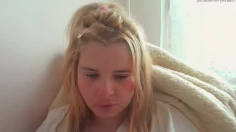 Snapshot of elenaflirt chatting on May 7, 10:31 am Elena online show from May 7, 10:31 am