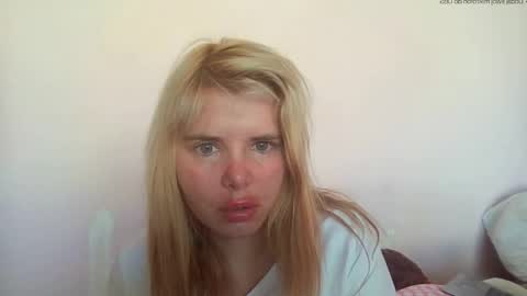 Snapshot of elenaflirt chatting on May 27, 3:31 pm Elena online show from May 27, 3:31 pm