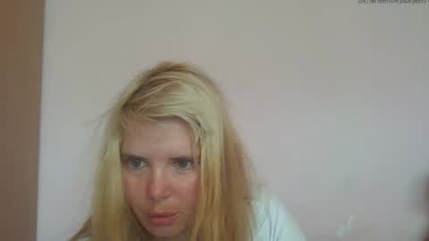 Snapshot of elenaflirt chatting on May 30, 3:31 pm Elena online show from May 30, 3:31 pm