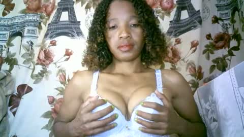 elenah013 online show from January 6, 10:19 am