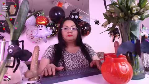 elenna_boobs_ online show from October 26, 6:08 am