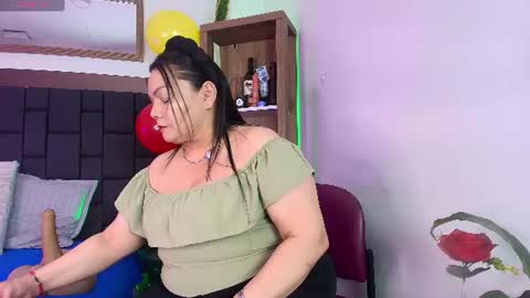 elenna_boobs_ online show from July 9, 4:05 am