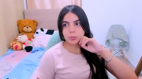 agnes online show from February 9, 6:45 pm