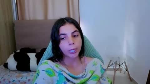 Snapshot of elenna_hotx chatting on May 15, 6:48 pm agnes online show from May 15, 6:48 pm