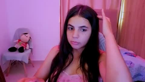 Snapshot of elenna_hotx chatting on June 8, 5:46 pm agnes online show from June 8, 5:46 pm