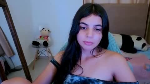 Snapshot of elenna_hotx chatting on June 11, 12:32 am agnes online show from June 11, 12:32 am